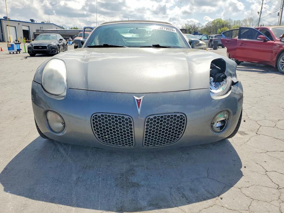 48279926 :رقم المزاد ، 1G2MB33B66Y111872 vin ، 2006 Pontiac Solstice مزاد بيع