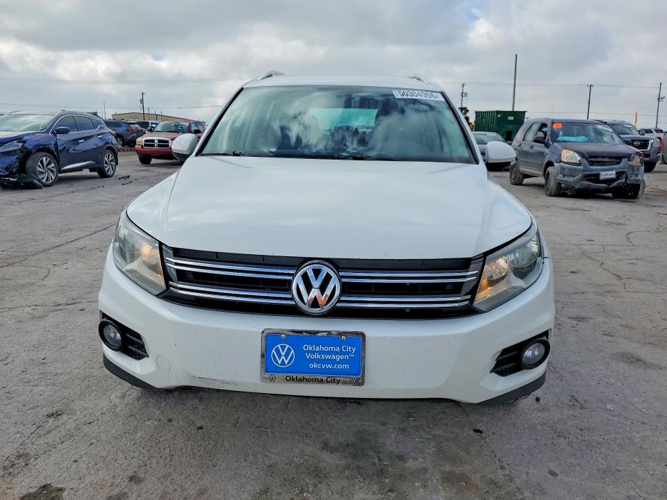 50304906 :رقم المزاد ، WVGBV7AX9CW552771 vin ، 2012 Volkswagen Tiguan مزاد بيع