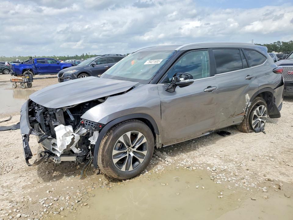79431685 :رقم المزاد ، 5TDKDRBH6TS598522 vin ، 2026 Toyota Highla Xle مزاد بيع