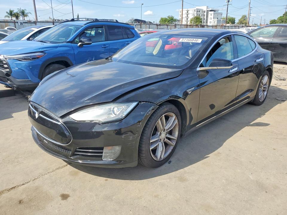 Продажа на аукционе авто 2015 Tesla Model S, vin: 5YJSA1E13FF115036, номер лота: 51166846