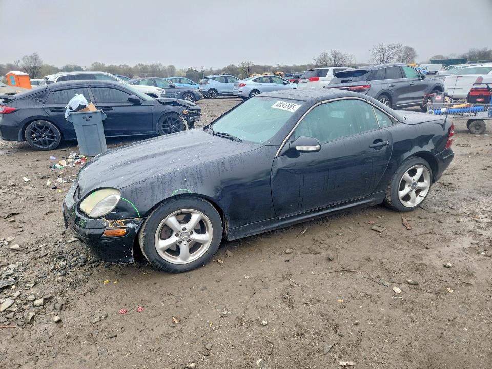 48243986 :رقم المزاد ، WDBKK65FX2F237242 vin ، 2002 Mercedes-benz Slk مزاد بيع