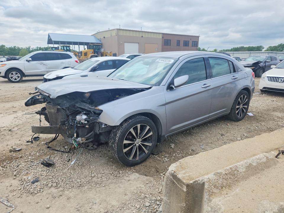 Продаж на аукціоні авто 2013 Chrysler 200, vin: 1C3CCBCG3DN523695, номер лоту: 51443226