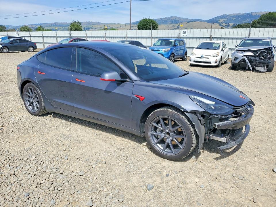 49821136 :رقم المزاد ، 5YJ3E1EA6PF686384 vin ، 2023 Tesla Model 3 مزاد بيع