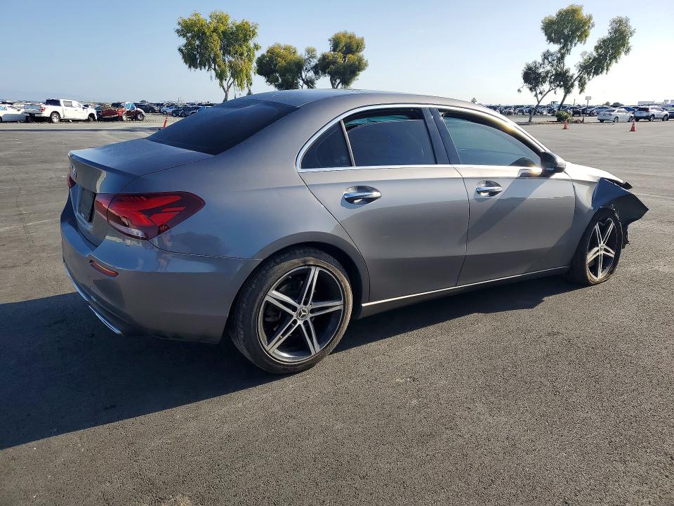 51639296 :رقم المزاد ، WDD3G4EB1KW029359 vin ، 2019 Mercedes-benz A مزاد بيع