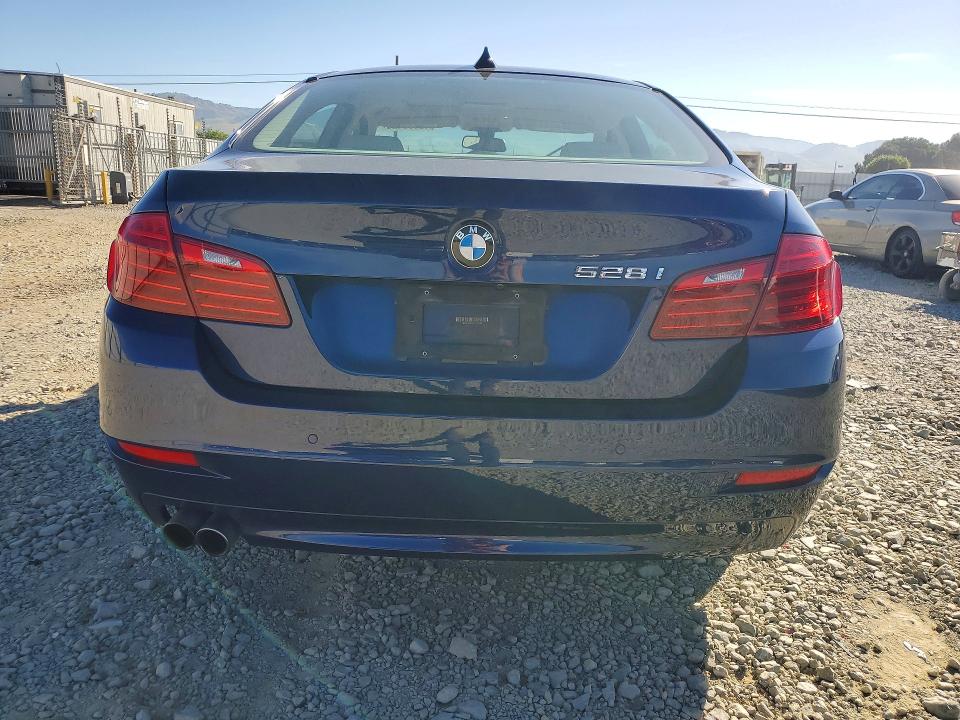 49155126 :رقم المزاد ، WBA5A5C54FD523284 vin ، 2015 Bmw 528 مزاد بيع