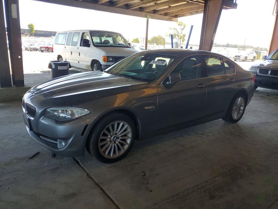 50325256 :رقم المزاد ، WBAFU7C56BC778512 vin ، 2011 Bmw 535 مزاد بيع
