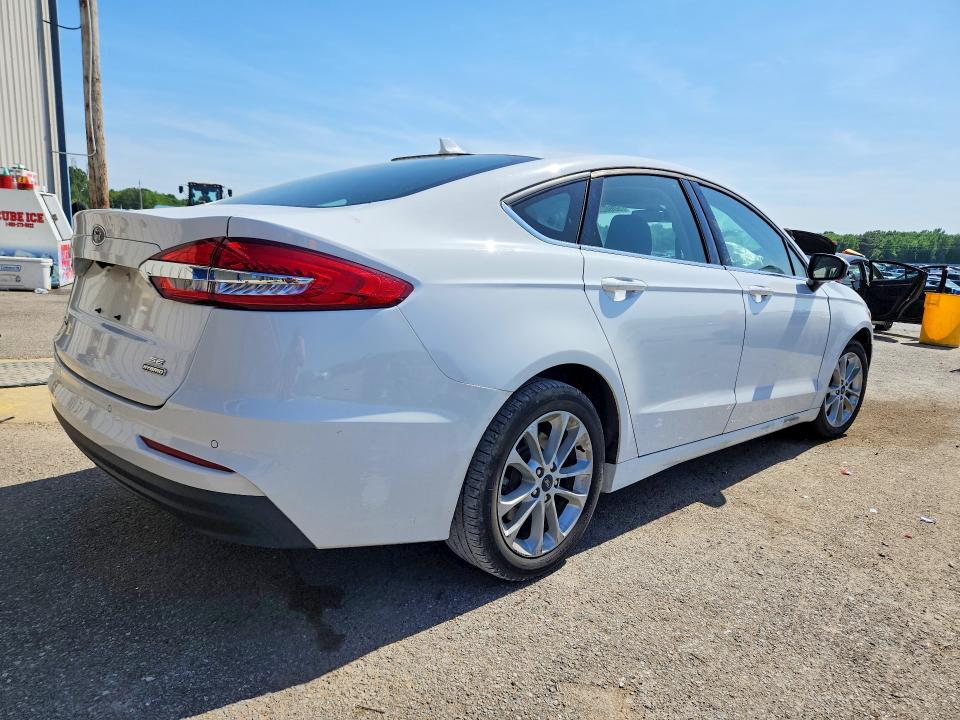2020 Ford Fusion მანქანა იყიდება აუქციონზე, vin: 3FA6P0LU3LR203124, აუქციონის ნომერი: 50602266