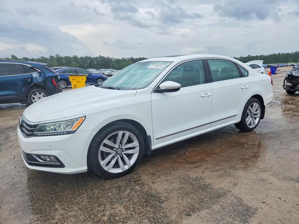 51789876 :رقم المزاد ، 1VWGT7A38HC058081 vin ، 2017 Volkswagen Passat مزاد بيع