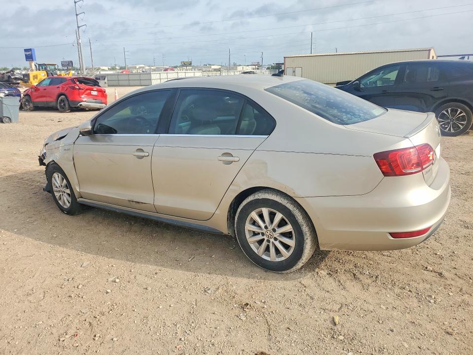 49687106 :رقم المزاد ، 3VW637AJ2EM214569 vin ، 2014 Volkswagen Jetta مزاد بيع