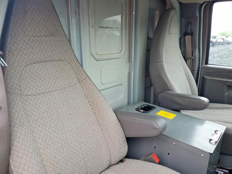 50573196 :رقم المزاد ، 1GD07RF70M1211604 vin ، 2021 Gmc Savana مزاد بيع