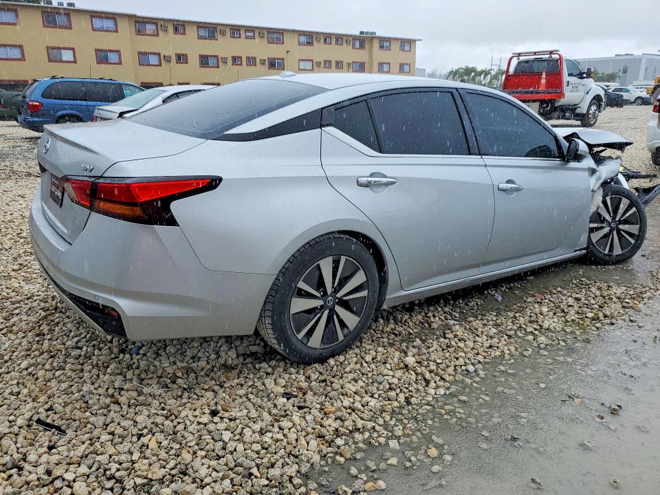 Продажа на аукционе авто 2021 Nissan Altima, vin: 1N4BL4DV5MN417125, номер лота: 49161506