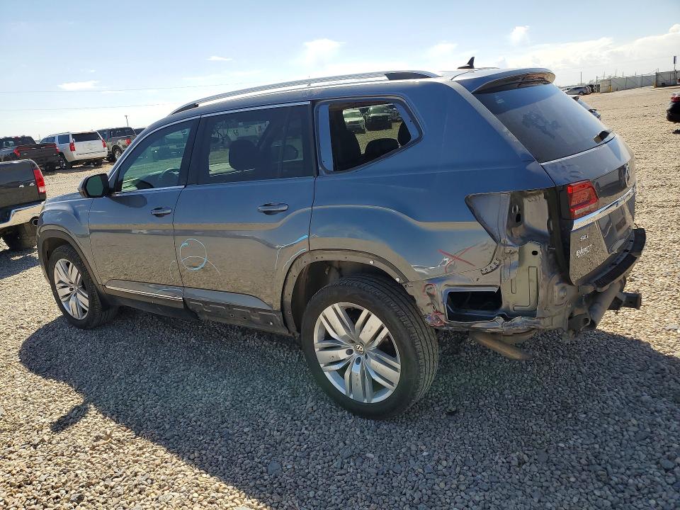 48897466 :رقم المزاد ، 1V2NR2CA4JC563661 vin ، 2018 Volkswagen Atlas مزاد بيع