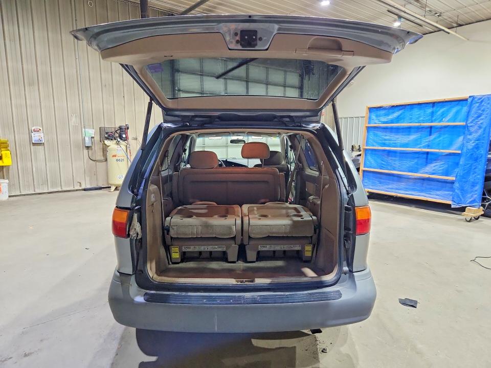 Продаж на аукціоні авто 2000 Toyota Sienna, vin: 4T3ZF19C2YU202385, номер лоту: 51262656