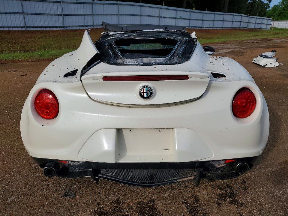Aukcja sprzedaży 2015 Alfa Romeo 4c, vin: ZARBAAA42FM166394, numer aukcji: 49594406