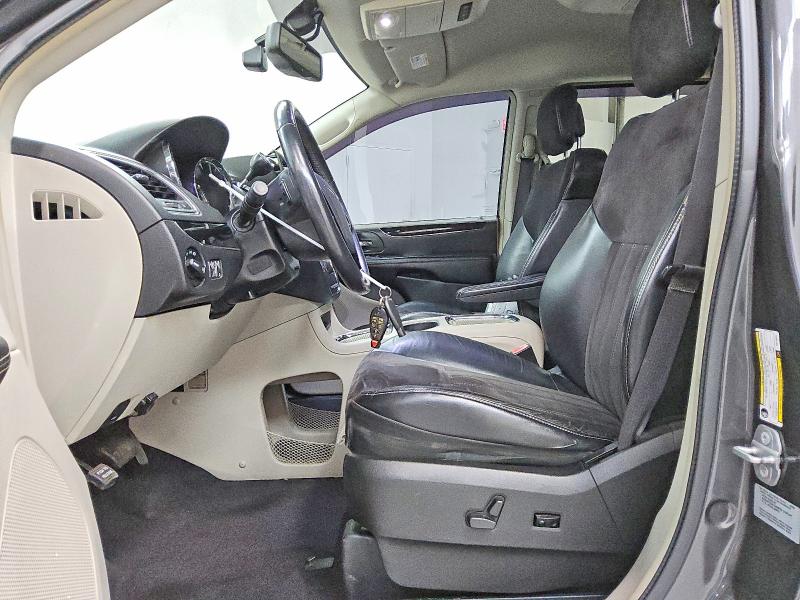 Продажа на аукционе авто 2015 Chrysler Town & Country, vin: 2C4RC1JG0FR742221, номер лота: 49089336