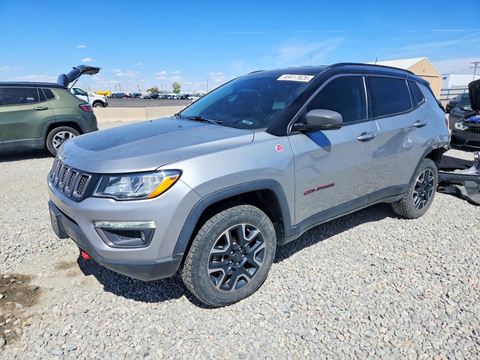 49417826 :رقم المزاد ، 3C4NJDDB8KT728550 vin ، 2019 Jeep Compass مزاد بيع