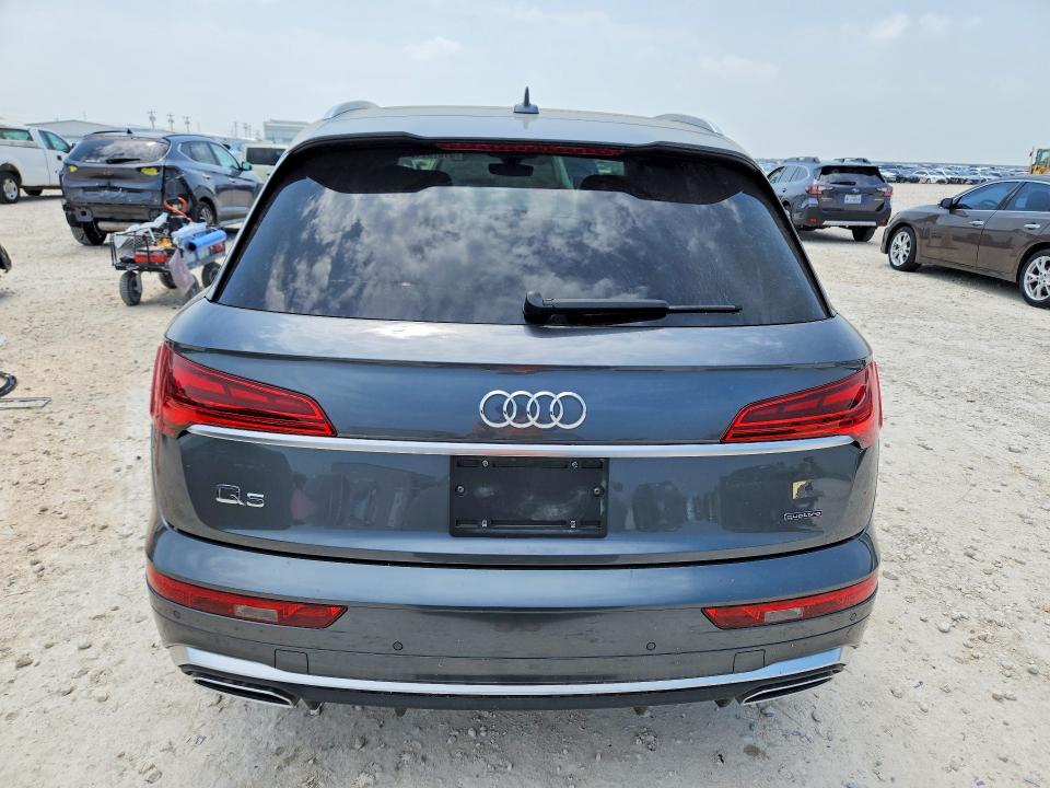 51076616 :رقم المزاد ، WA1EAAFY6N2016313 vin ، 2022 Audi Q5 مزاد بيع