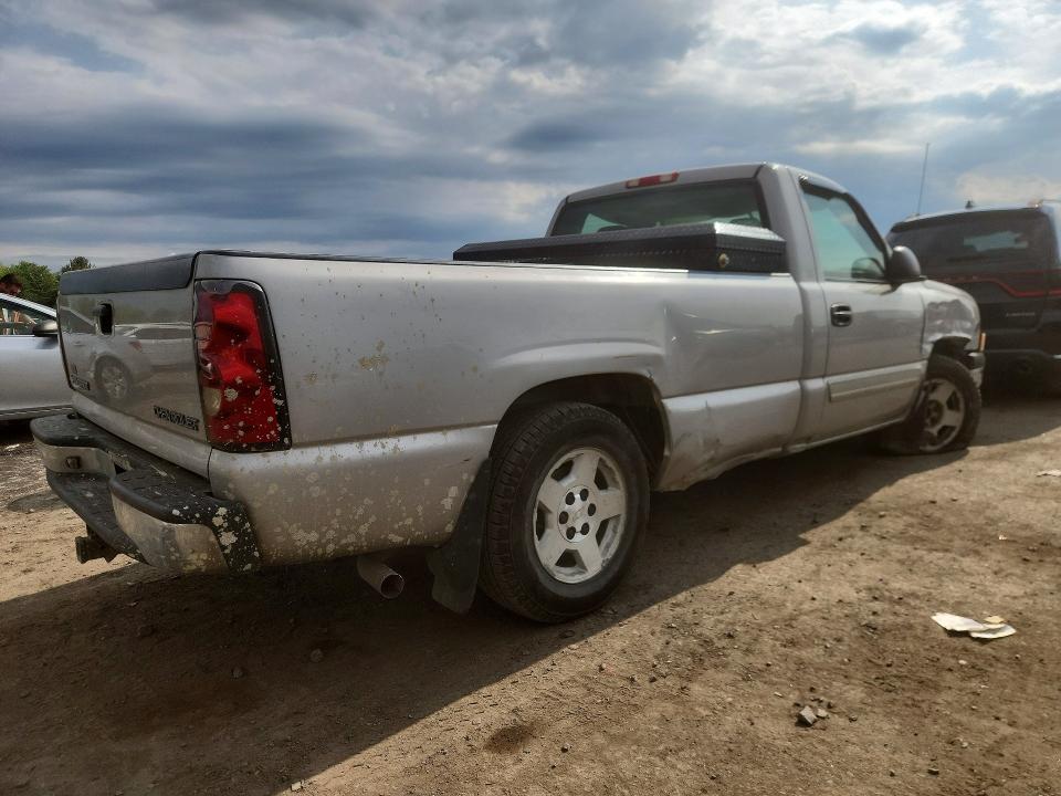 Продажа на аукционе авто 2005 Chevrolet Silverado, vin: 1GCEC14Z95Z268169, номер лота: 63637676
