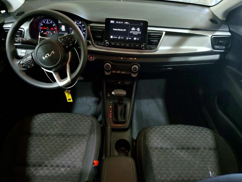 2022 Kia Rio მანქანა იყიდება აუქციონზე, vin: 3KPA25AD8NE485628, აუქციონის ნომერი: 50503856