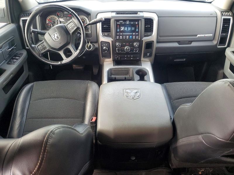 50838896 :رقم المزاد ، 3C6UR5JL2JG348366 vin ، 2018 Ram 2500 مزاد بيع