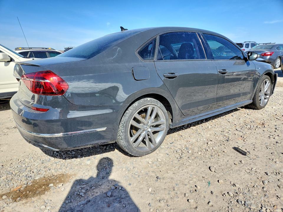 50162156 :رقم المزاد ، 1VWAA7A37JC028961 vin ، 2018 Volkswagen Passat مزاد بيع