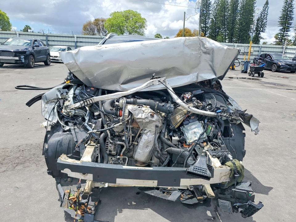 48298016 :رقم المزاد ، SJKCH5CP6KA007654 vin ، 2019 Infiniti Qx30 مزاد بيع