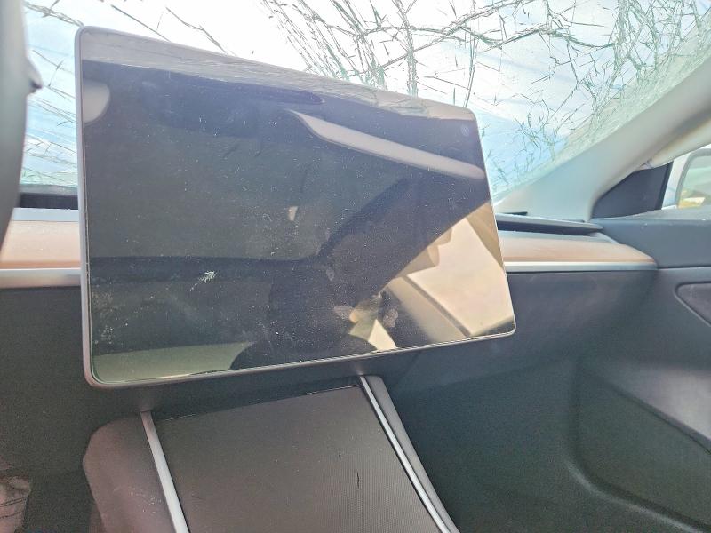 2020 Tesla Model 3 მანქანა იყიდება აუქციონზე, vin: 5YJ3E1EA1LF704915, აუქციონის ნომერი: 48343026