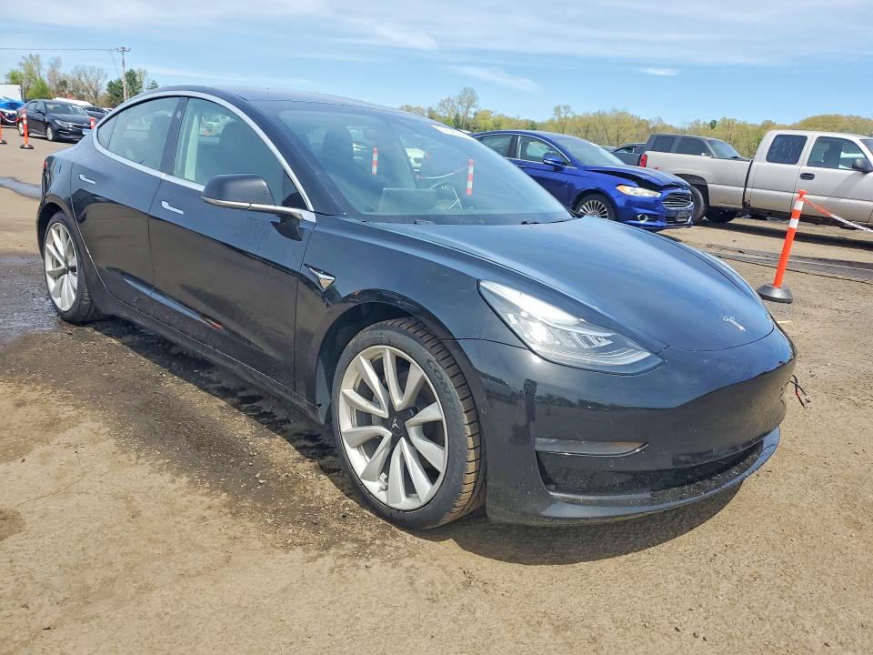 51626286 :رقم المزاد ، 5YJ3E1EC5LF627015 vin ، 2020 Tesla Model 3 مزاد بيع
