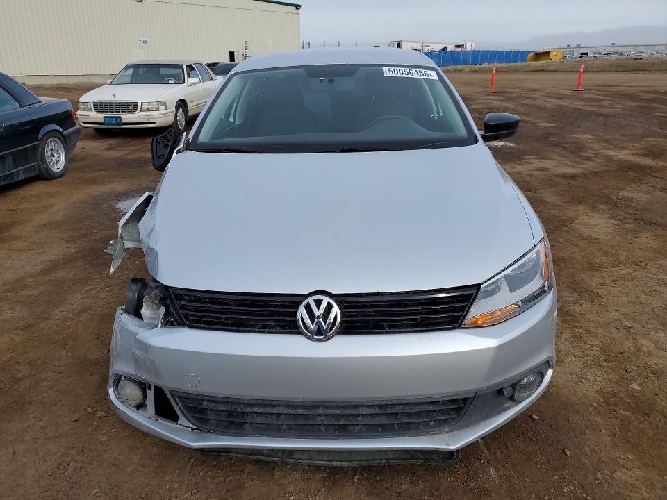 2013 Volkswagen Jetta მანქანა იყიდება აუქციონზე, vin: 3VW2K7AJ4DM443089, აუქციონის ნომერი: 50056456