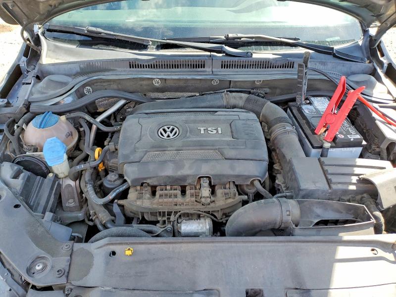 48620456 :رقم المزاد ، 3VWD17AJ4FM417638 vin ، 2015 Volkswagen Jetta مزاد بيع