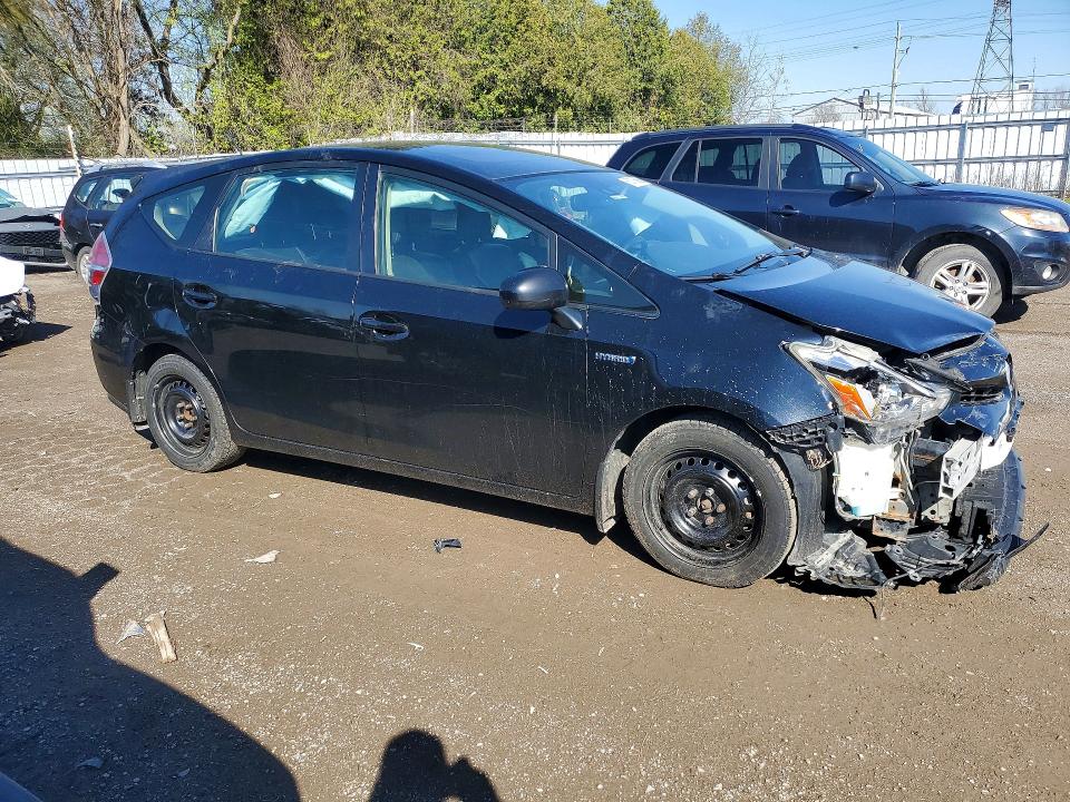 50736936 :رقم المزاد ، JTDZN3EU2GJ052367 vin ، 2016 Toyota Prius V مزاد بيع