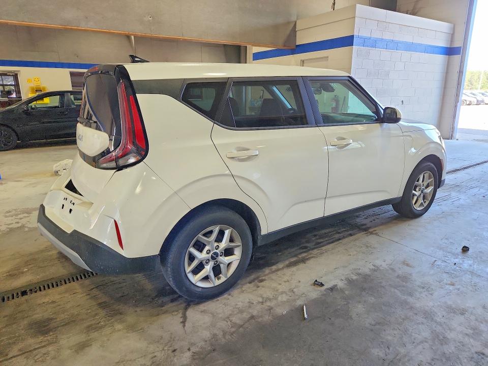 2024 Kia Soul მანქანა იყიდება აუქციონზე, vin: KNDJ23AU5R7920891, აუქციონის ნომერი: 49584536