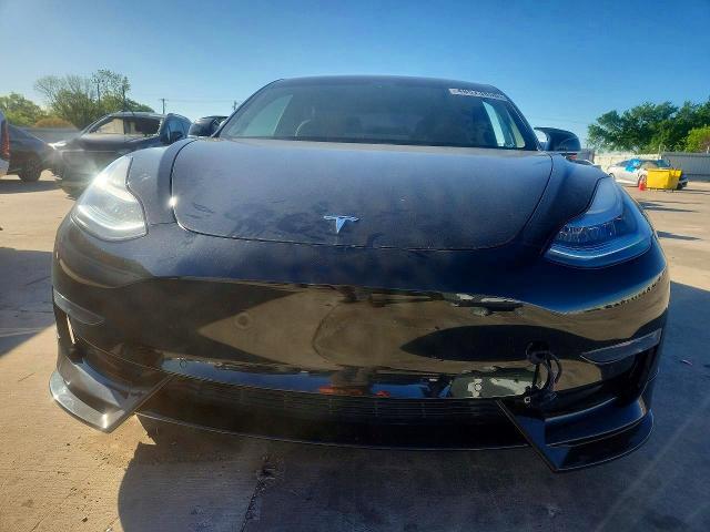 48573856 :رقم المزاد ، 5YJ3E1EA8KF307121 vin ، 2019 Tesla Model 3 مزاد بيع