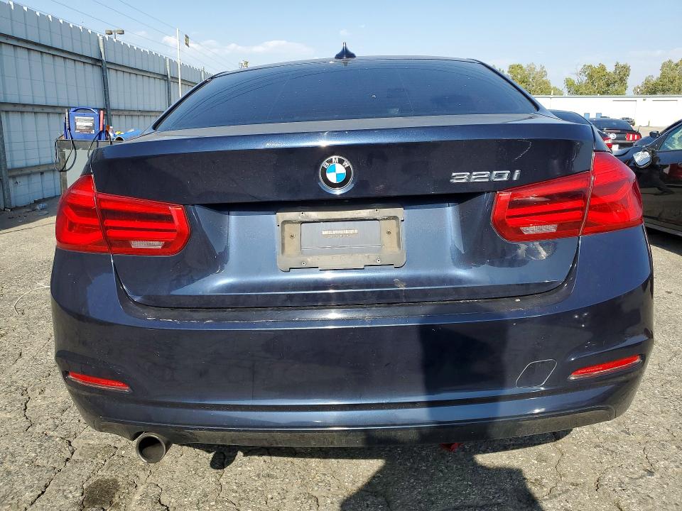 Продажа на аукционе авто 2016 Bmw 320, vin: WBA8E1G58GNU10910, номер лота: 51891916