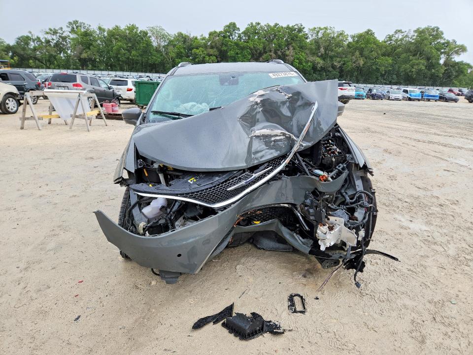49273876 :رقم المزاد ، 2C4RC1EG3LR217630 vin ، 2020 Chrysler Pacifica مزاد بيع