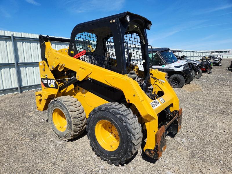 48572086 :رقم المزاد ، CAT0242DEDZT05057 vin ، 2019 Caterillar 242d Hf. Rwd مزاد بيع