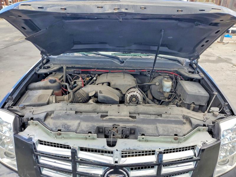 2008 Cadillac Escalade მანქანა იყიდება აუქციონზე, vin: 1GYFK66858R242983, აუქციონის ნომერი: 51483306