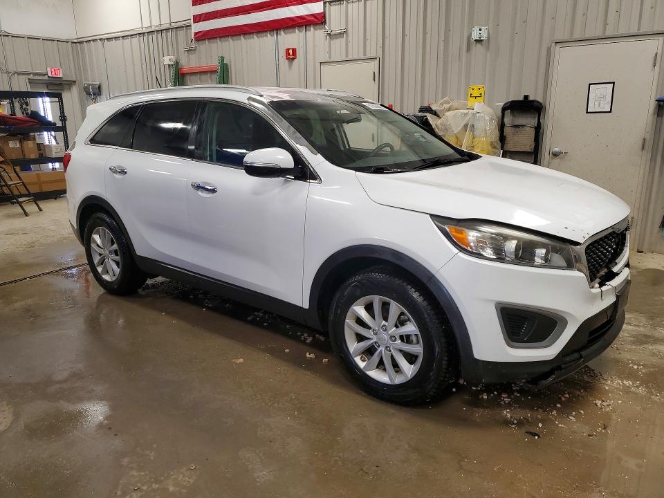 2016 Kia Sorento მანქანა იყიდება აუქციონზე, vin: 5XYPG4A56GG151943, აუქციონის ნომერი: 51636846