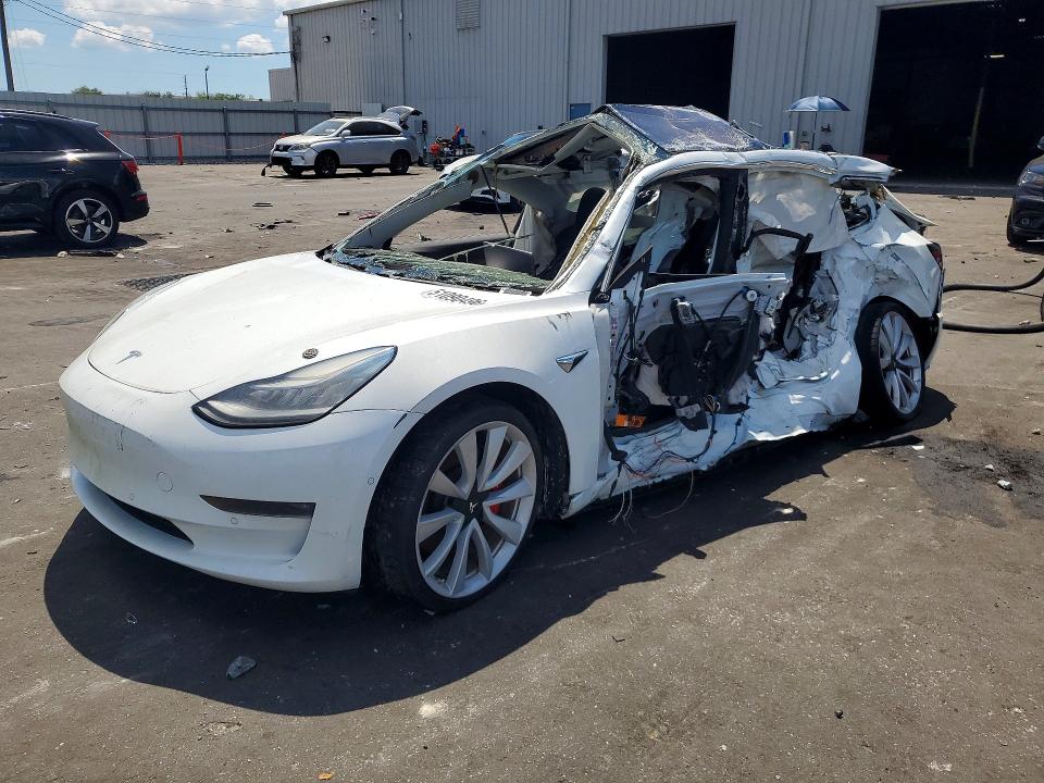 Продажа на аукционе авто 2018 Tesla Model 3, vin: 5YJ3E1EB8JF106522, номер лота: 51090496