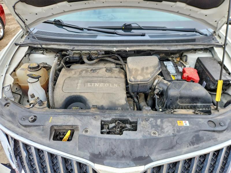 49584786 :رقم المزاد ، 2LMDJ8JKXCBL10804 vin ، 2012 Lincoln Townhouse Mkx مزاد بيع