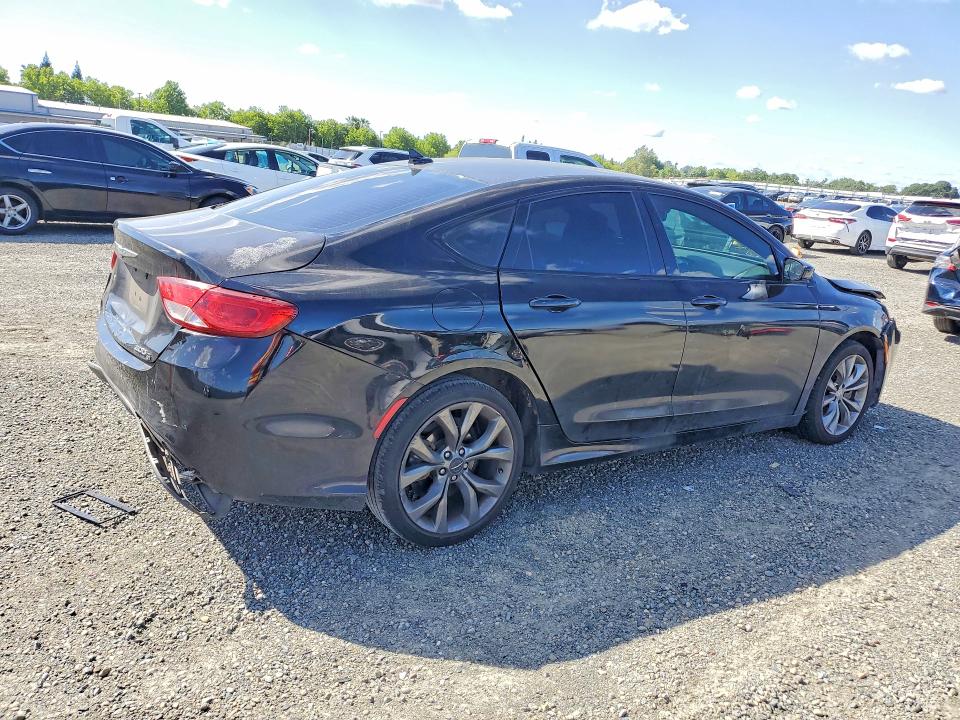49750876 :رقم المزاد ، 1C3CCCBB1FN698025 vin ، 2015 Chrysler 200 4d C مزاد بيع