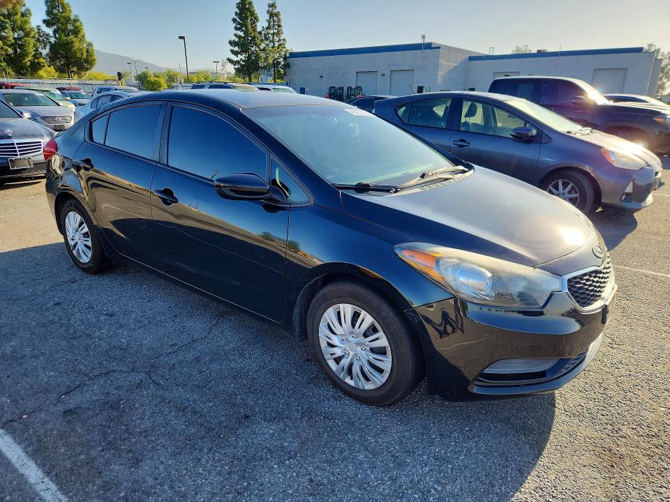 48857726 :رقم المزاد ، KNAFK4A62G5550552 vin ، 2016 Kia Forte مزاد بيع