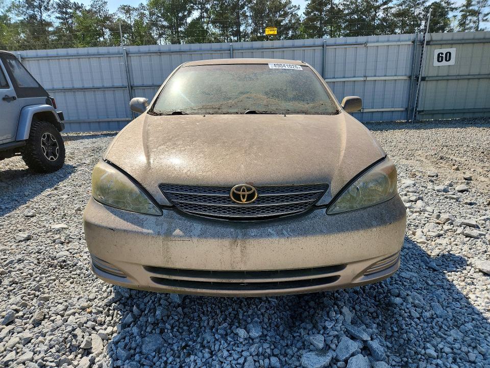 49041026 :رقم المزاد ، 4T1BE32K32U035939 vin ، 2002 Toyota Camry مزاد بيع