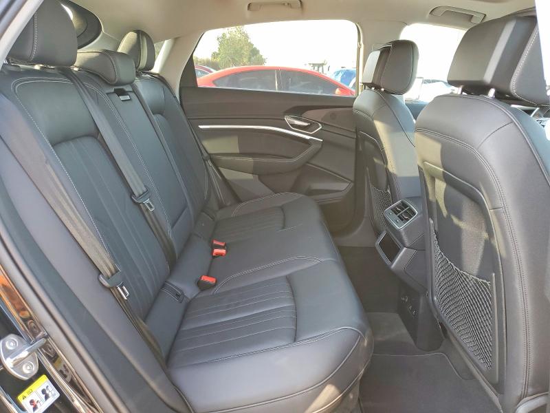 Продажа на аукционе авто 2022 Audi E-tron, vin: WA11AAGE1NB014276, номер лота: 48011126