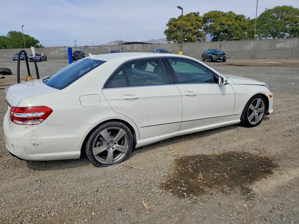 Продажа на аукционе авто 2011 Mercedes-benz E, vin: WDDHF5GB1BA475889, номер лота: 51893996