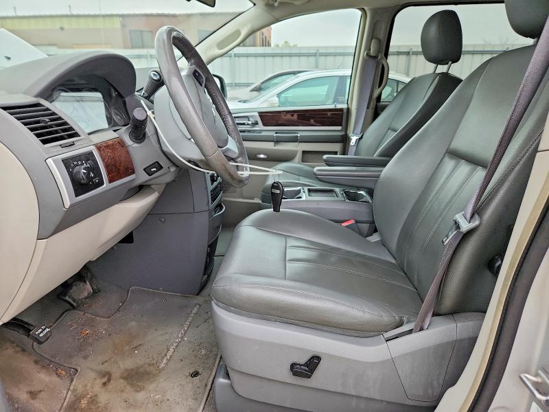 49441736 :رقم المزاد ، 2A4RR5D18AR189169 vin ، 2010 Chrysler Town & Country مزاد بيع