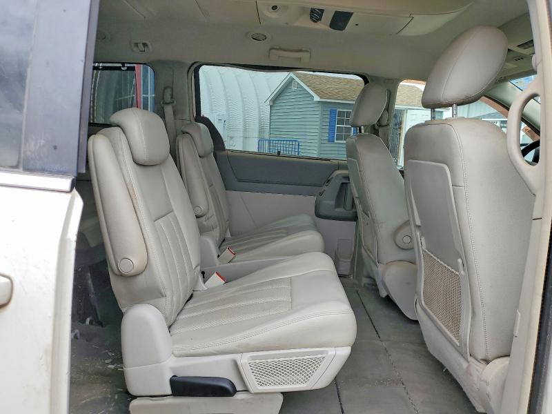 49374266 :رقم المزاد ، 2A8HR54149R652737 vin ، 2009 Chrysler Town And Country مزاد بيع