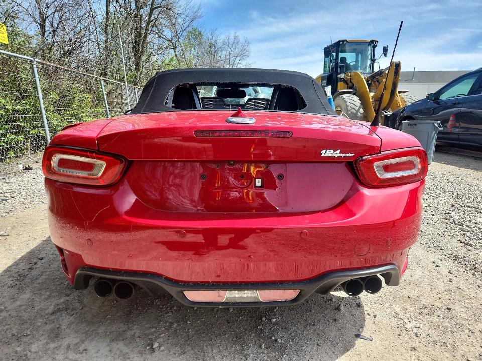 51483266 :رقم المزاد ، JC1NFAEK3J0139073 vin ، 2018 Fiat 124 Spider مزاد بيع