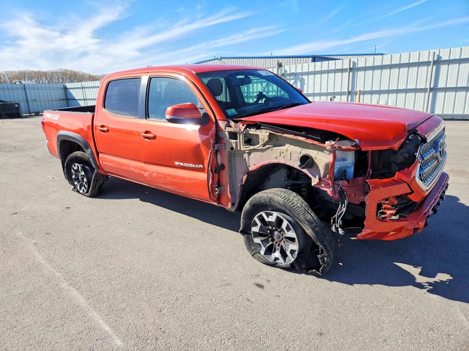 2017 Toyota Tacoma მანქანა იყიდება აუქციონზე, vin: 5TFCZ5AN6HX053282, აუქციონის ნომერი: 51530896