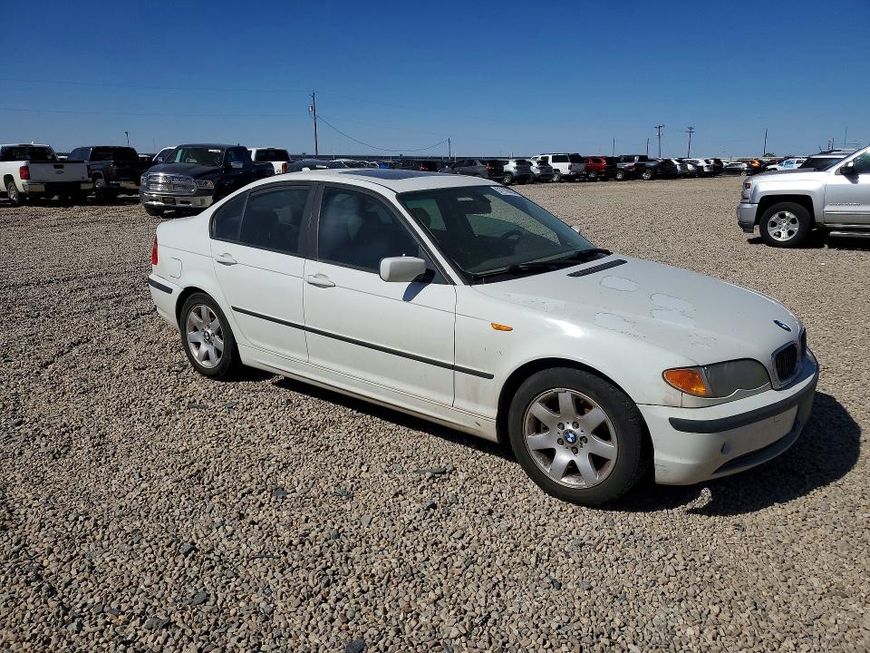 51110436 :رقم المزاد ، WBAET37445NJ86978 vin ، 2005 Bmw 325 مزاد بيع